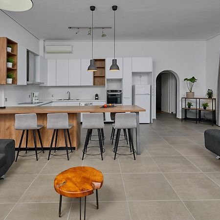 Mare Suites Lechaio Buitenkant foto