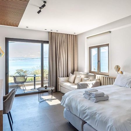 Mare Suites Lechaio Buitenkant foto