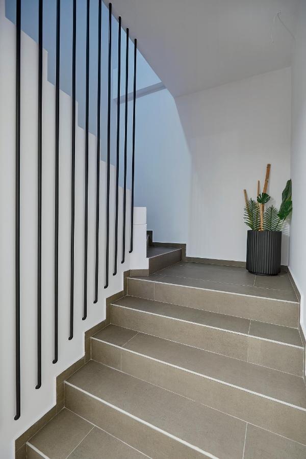 Mare Suites Lechaio Buitenkant foto