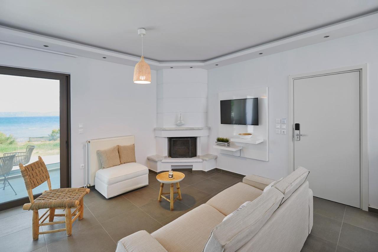 Mare Suites Lechaio Buitenkant foto