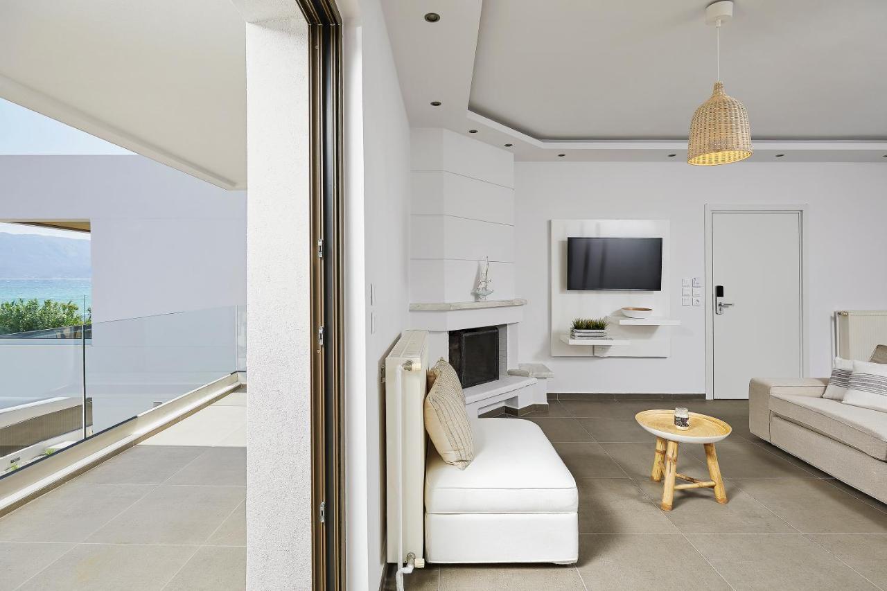 Mare Suites Lechaio Buitenkant foto
