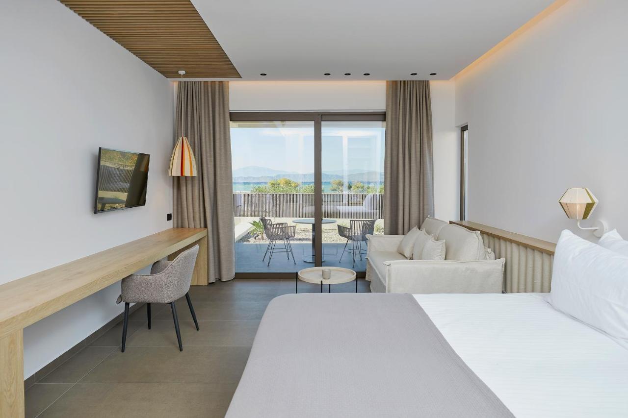 Mare Suites Lechaio Buitenkant foto