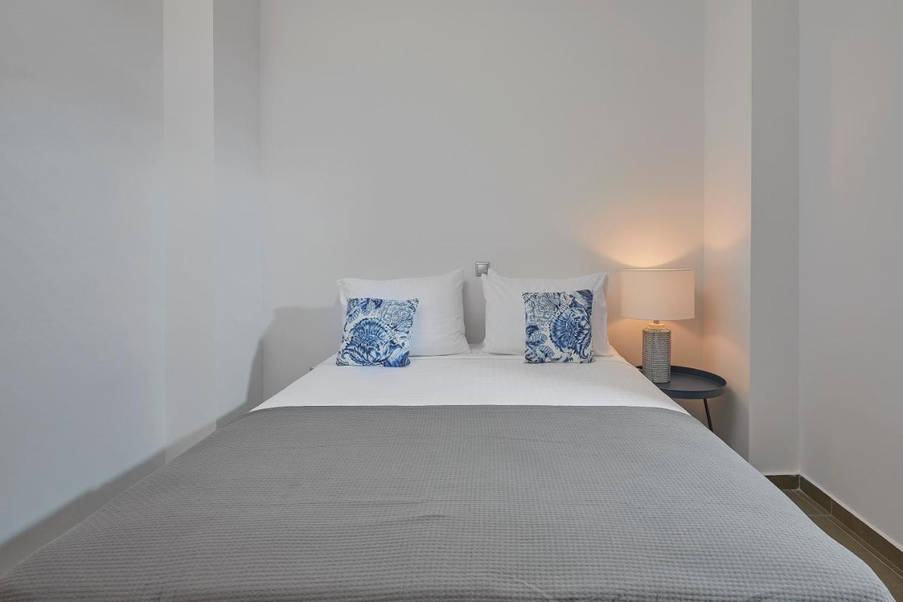 Mare Suites Lechaio Buitenkant foto