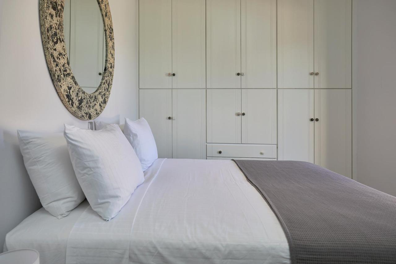 Mare Suites Lechaio Buitenkant foto