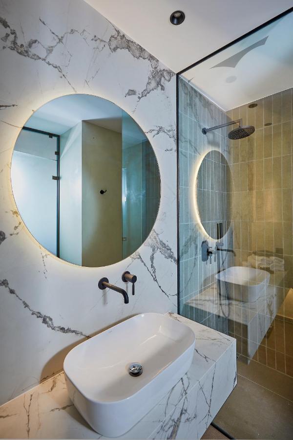 Mare Suites Lechaio Buitenkant foto