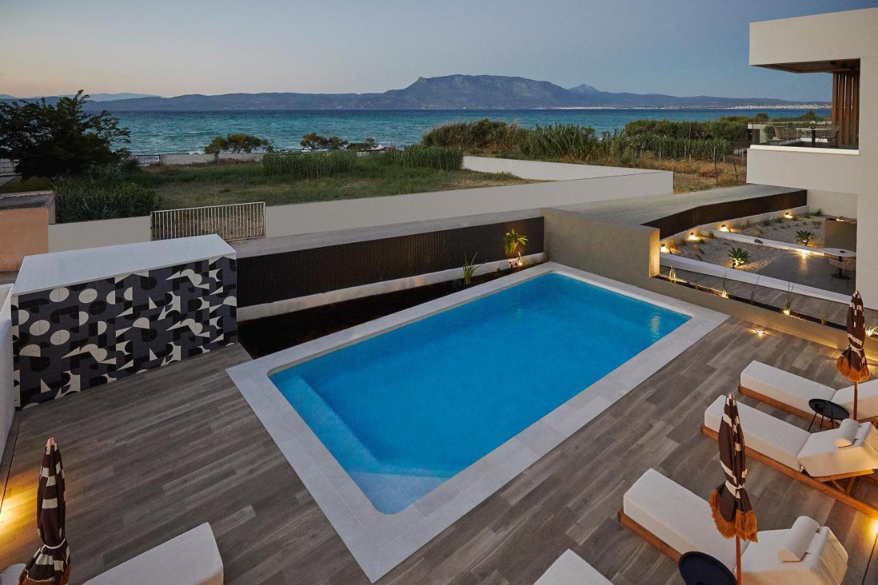 Mare Suites Lechaio Buitenkant foto