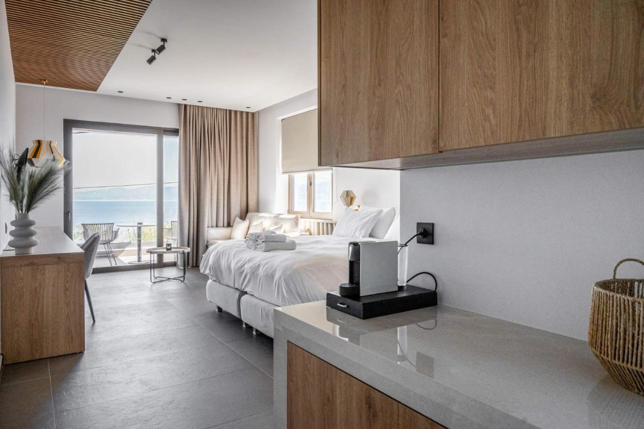 Mare Suites Lechaio Buitenkant foto